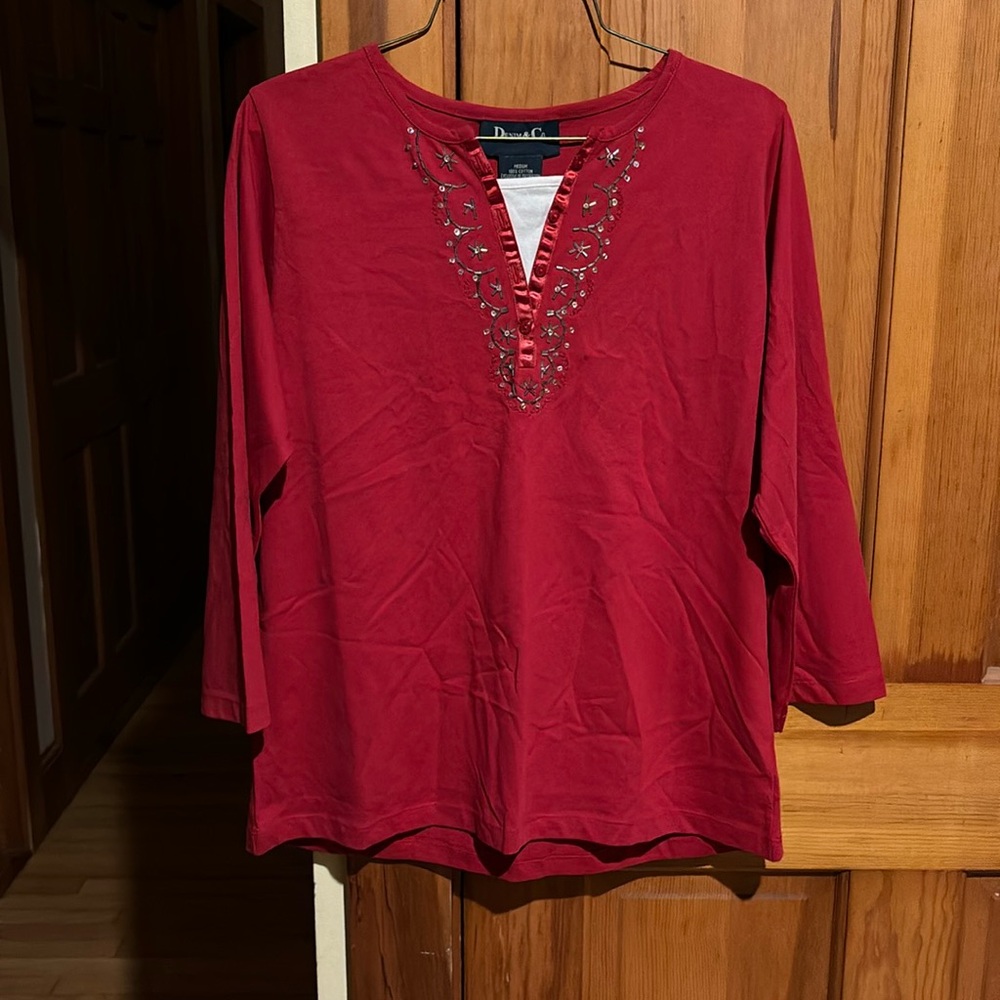 NWT Denim&Co Beaded Red Blouse T-shirt material Sz M